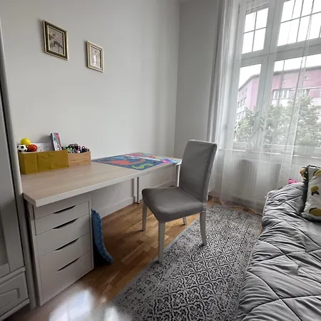 Na Krasinskiego Apartment *